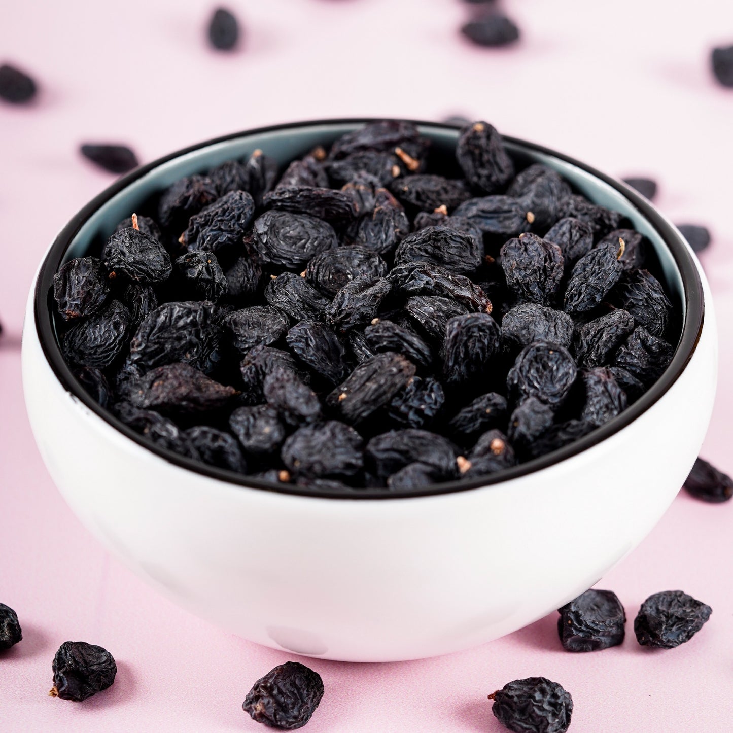 Urban Platter Seedless Black Afghan Raisins - 1 kg