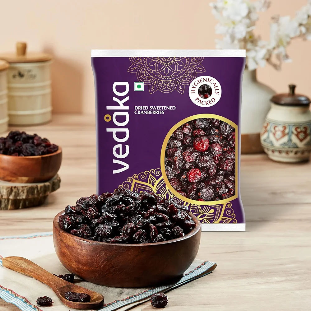 Amazon Brand - Vedaka Dried Sweetened Cranberries | 500 Gram | Whole | Tasty Snack For Kids & Adults | Quality Berries