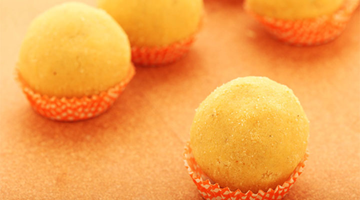 Vellanki Foods Besan Ki Laddu