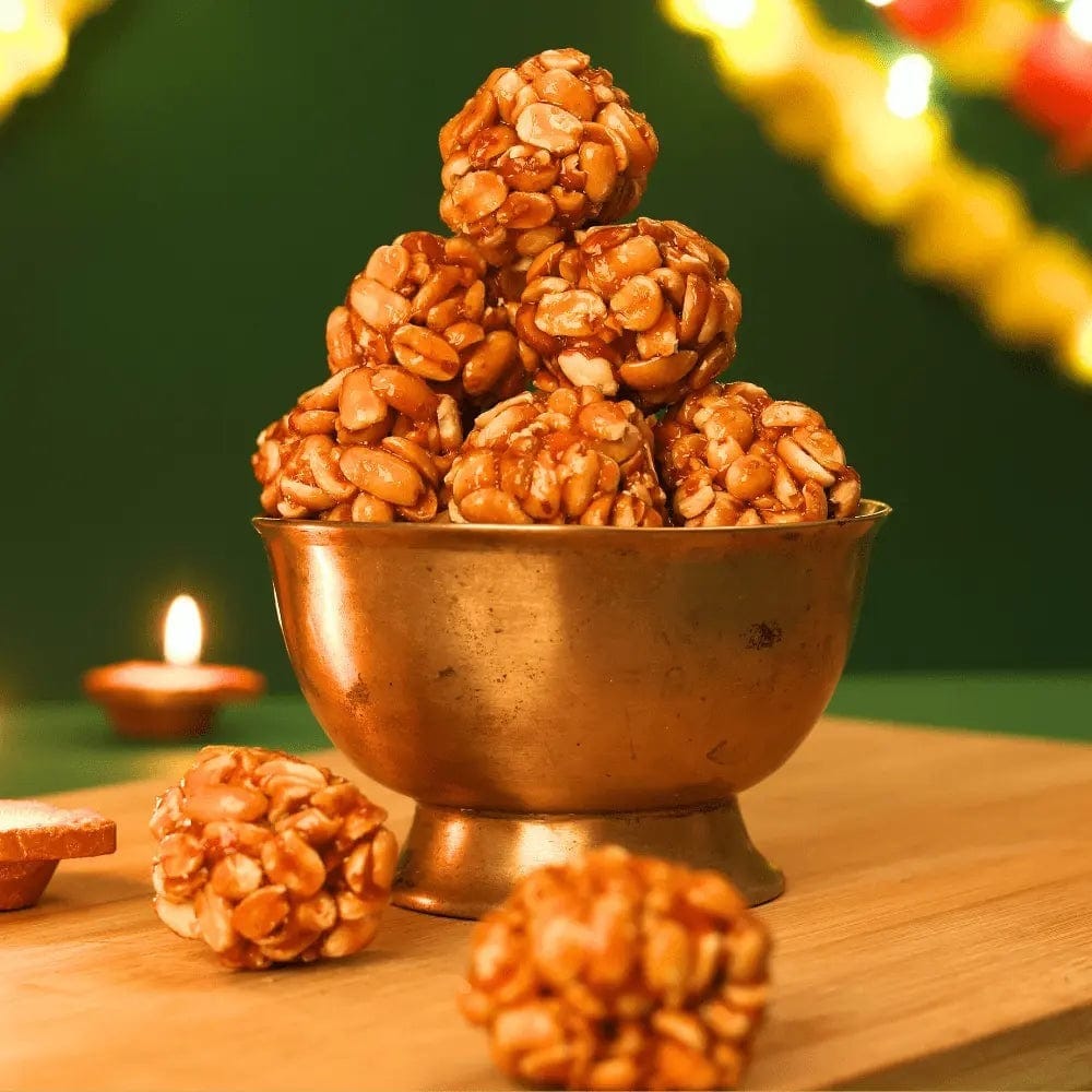 Peanut Chikki Balls (Kadalai Urundai)