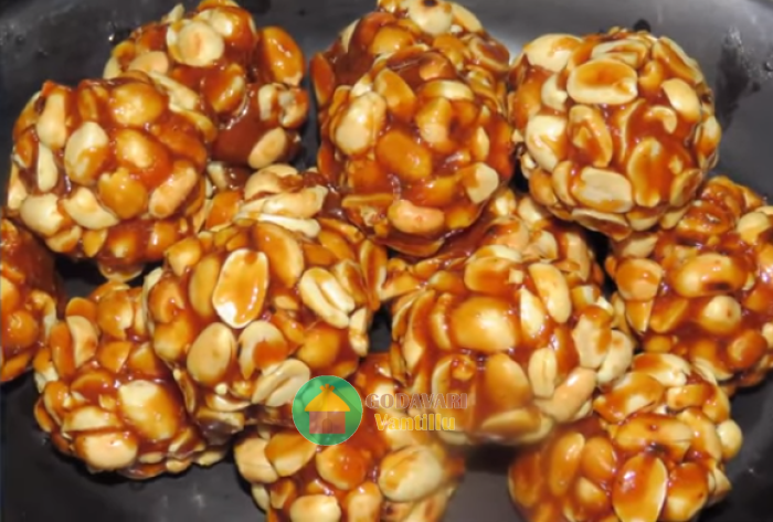 Godavari Vantillu Peanut ladoo/ Palli Undalu / Bellam Verusenaga Pappu Undalu